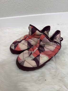 The North Face Women's THERMOBALL™ Traction Booties Sz 7 Purple